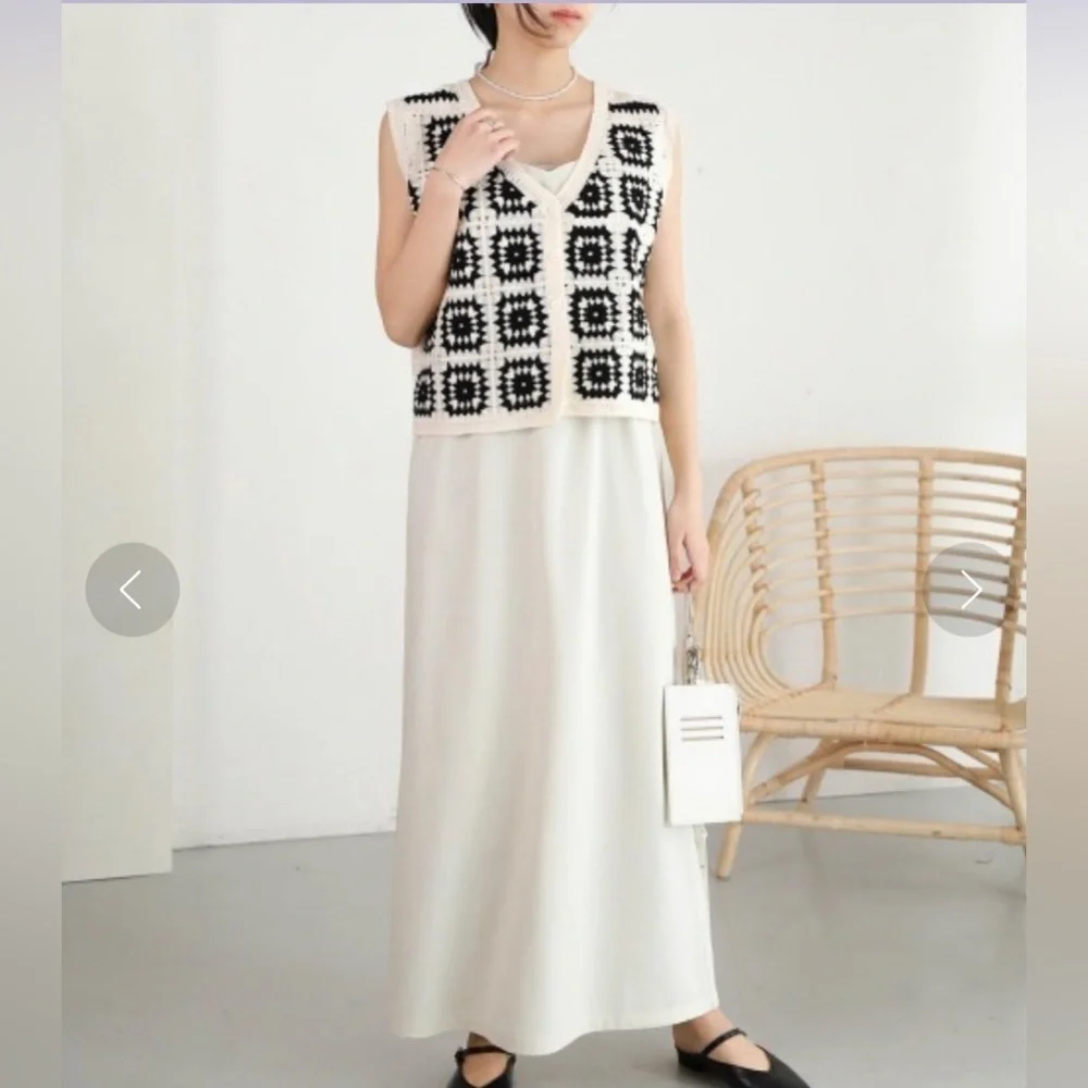 LA SEINE Black and Cream Crochet Vest  Size M/L